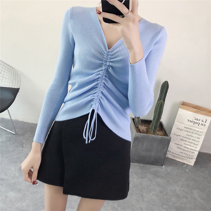 Áo len tay dài cổ chữ V