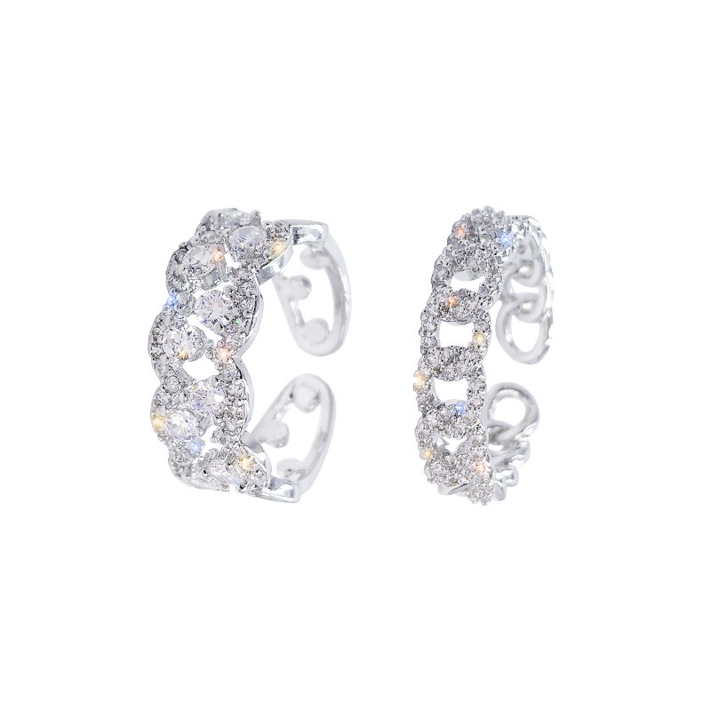 Nhẫn đính đá zircon thời trang sành điệu