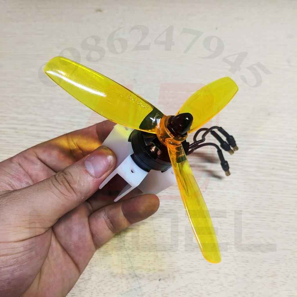 Cánh quạt 5045 - 3 lá thuận nghịch loại xịn. Dùng ráp máy bay điều khiển từ xa Su27, F22
