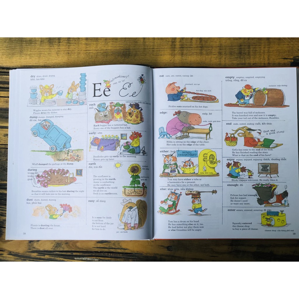 Sách Richard Scarry's Best Dictionary Ever, Từ điển tiếng anh - Á Châu Books