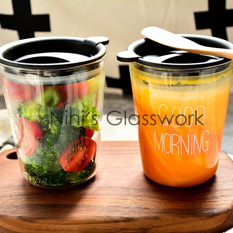 Cốc thủy tinh đựng nước uống có nắp đậy tiện lợi