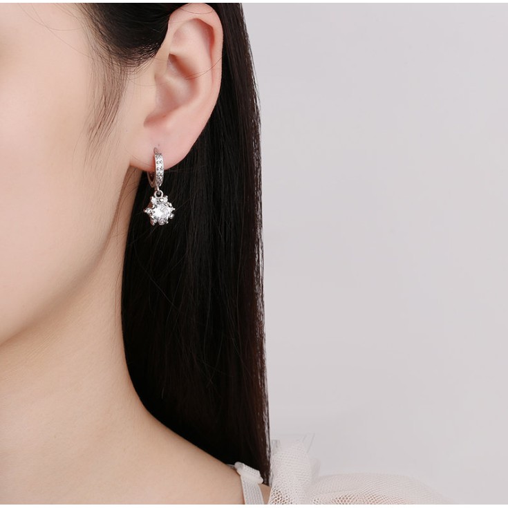 Thời trang Sun Flower Ring Earrings S925 Bạc cao Carbon Diamond Earrings Đối với phụ nữ