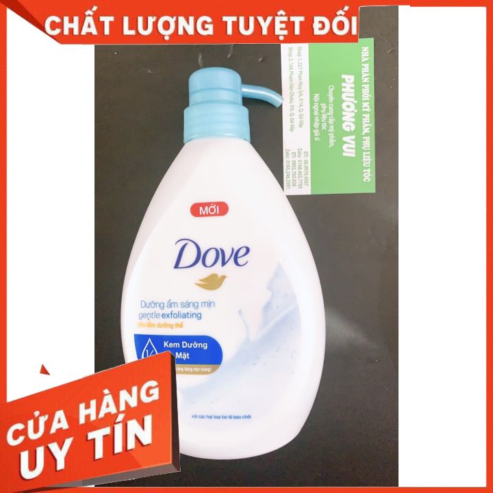 Sữa tắm dưỡng ẩm  Dove chai 900g và 530g- có 2 loại 1 màu xanh dương dưỡng ẩm -và xanh ngọc tẩy tế bào chết(hàng công ty