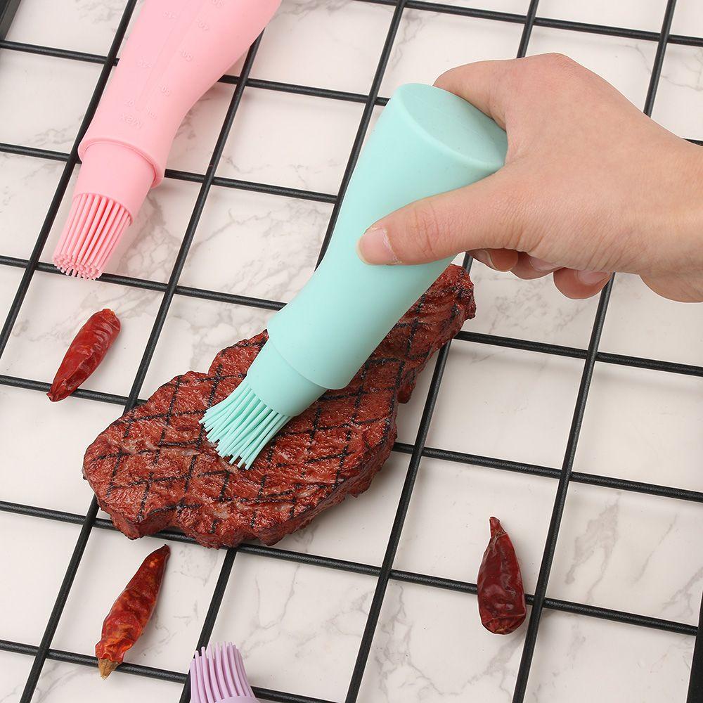 Bình Đựng Dầu Có Cọ Phết Tiện Dụng Cho Nhà Bếp