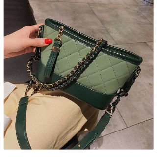 Túi Hobo Ngọc Trinh
