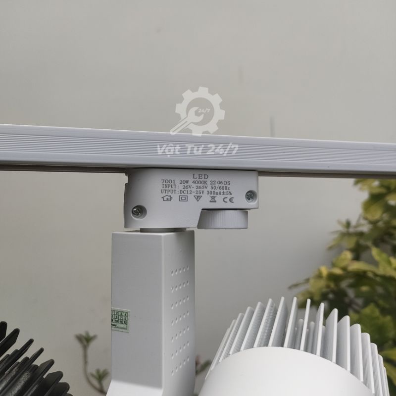 Đèn LED rọi thanh ray đèn pha ray đèn chiếu điểm Spotlight chip COB 20w Trắng 6500k Vàng 4000k trang trí shop