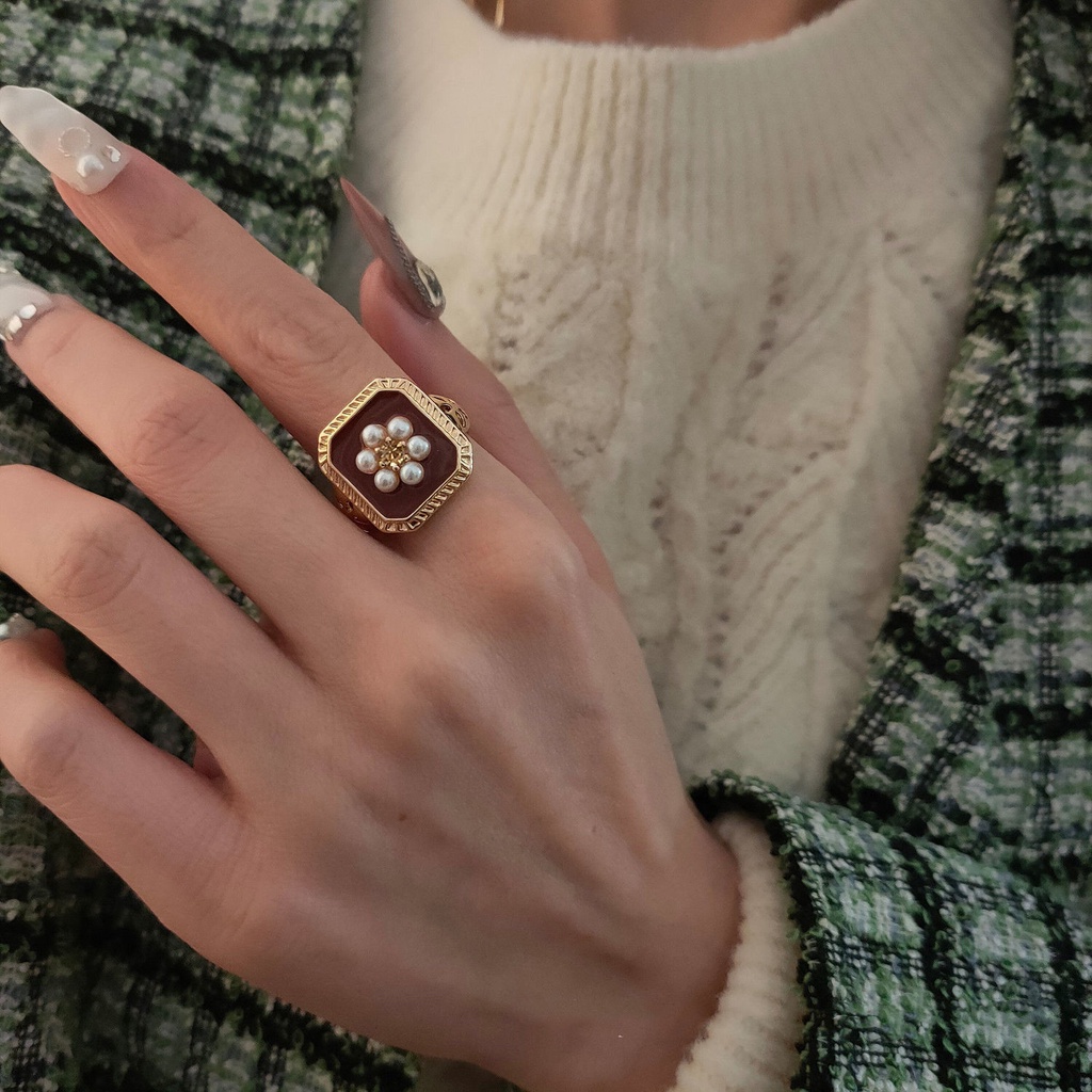 Nhẫn Hình Hoa Đính Ngọc Trai Sang Trọng Thời Trang Dành Cho Nữ