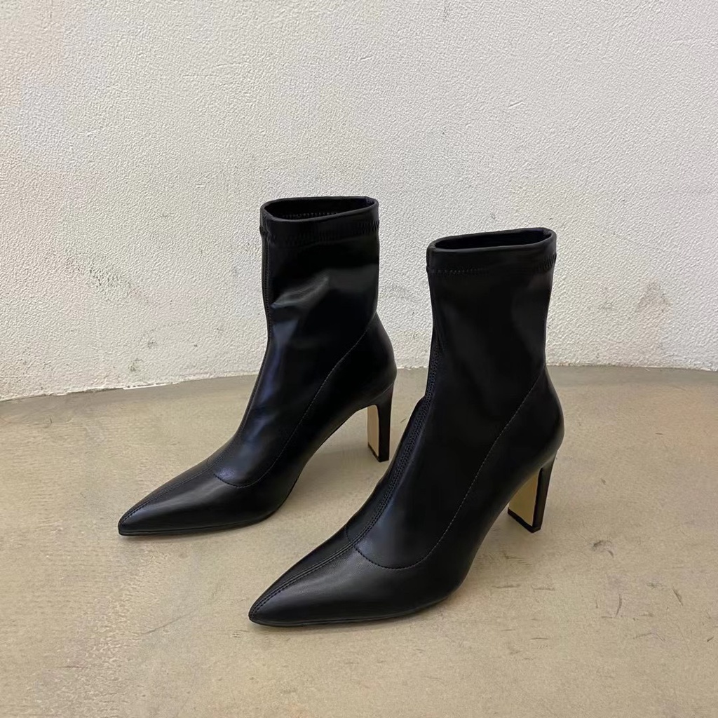 Giày boots cao gót không khoá cổ lửng gót bẹt vuông mũi nhọn 7cm