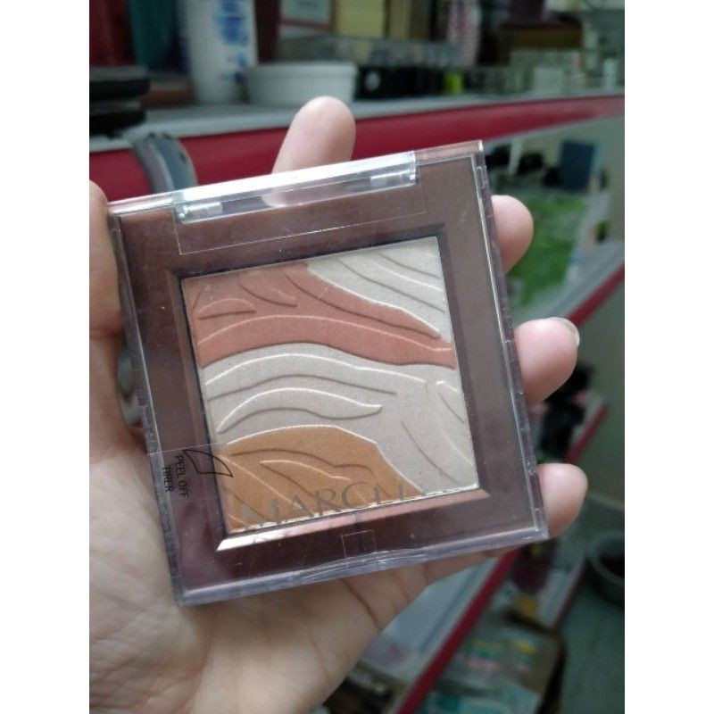 Phấn tạo khối có bắt sáng | BigBuy360 - bigbuy360.vn