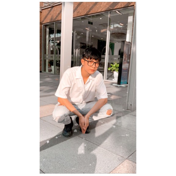 Áo sơ mi tay ngắn Cổ Vest trắng đen Unisex Nam Nữ TRƠN vải Cotton lụa mềm Ngắn tay form rộng - A2 | BigBuy360 - bigbuy360.vn