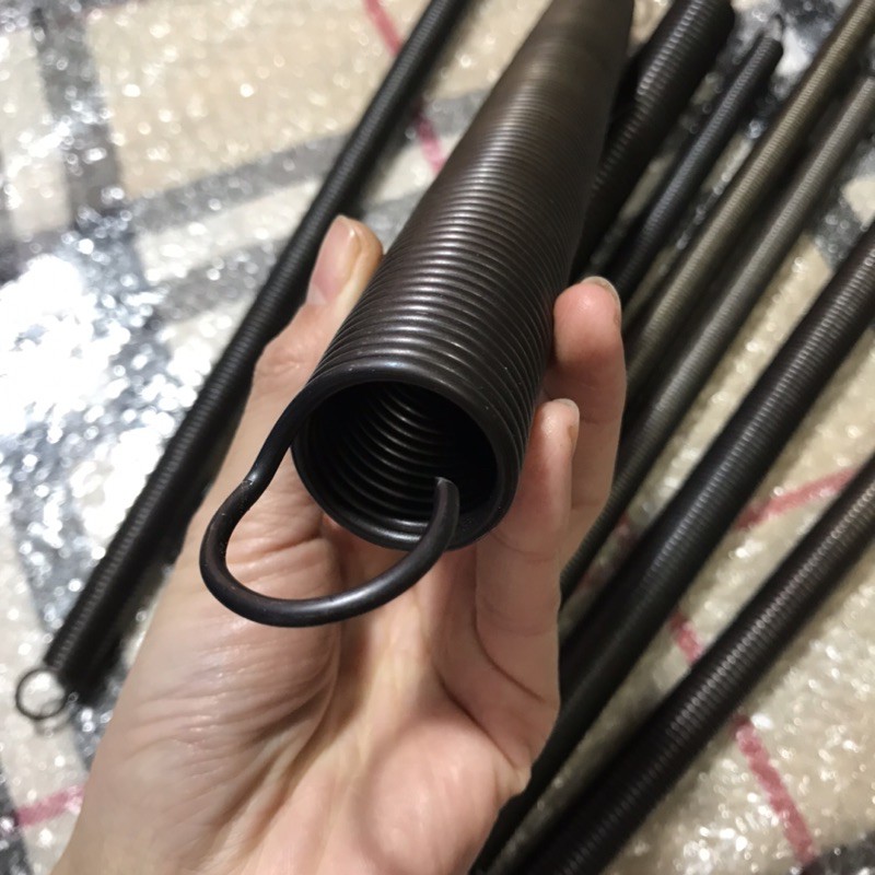 1 cá lò xo phi 16 dài 300mm