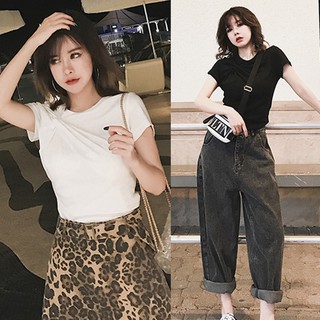 Áo thun nữ cổ tròn ngắn tay