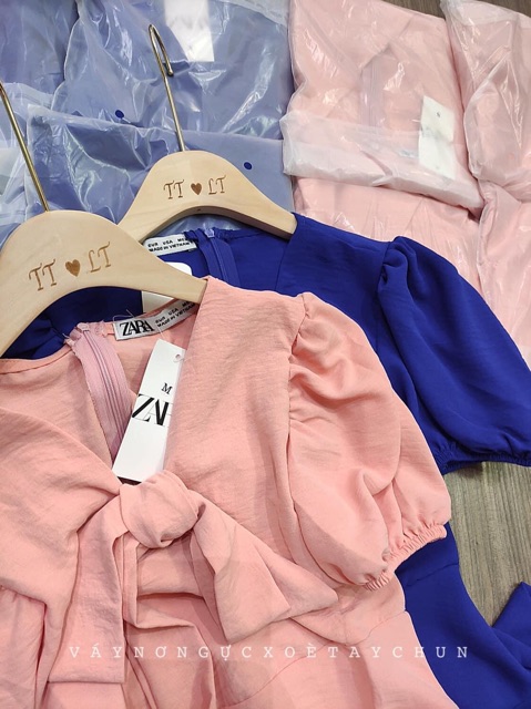 VÁY ĐŨI NƠ NGỰC