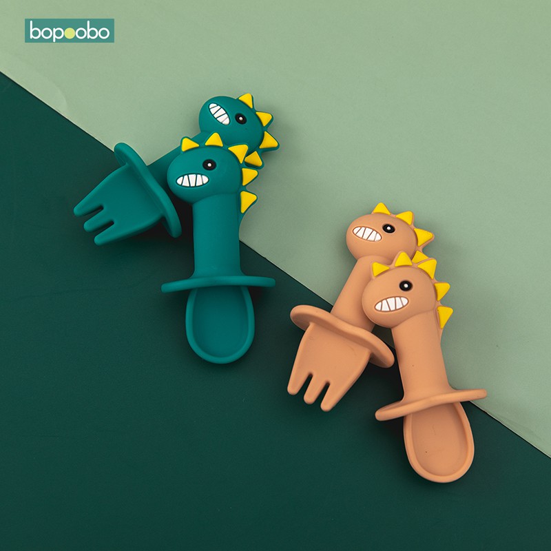 bopoobo Kids 1 bộ Bộ đồ ăn cho bé Nĩa silicone Bộ thìa hoạt hình Muỗng mềm Sản phẩm cho trẻ ăn dặm Bộ đồ ăn đào tạo bổ sung