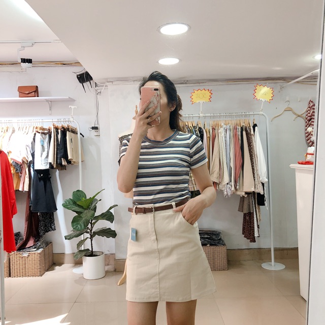 Chân váy kèm belt da