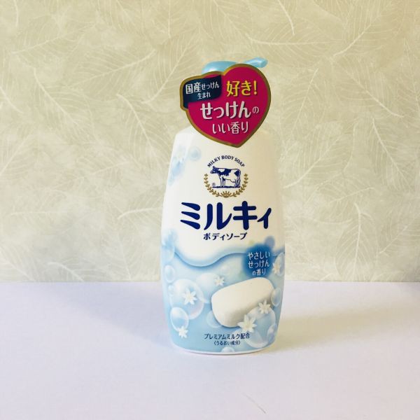 Sữa tắm Milky hương hoa cỏ (550ml)