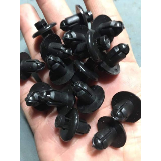 Ốc bấm nhựa dàn áo xe máy to nhỏ các hãng giá xuất kho