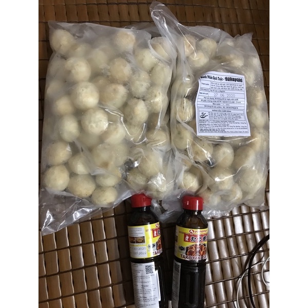 Combo 1 bánh nhân bạch tuộc takoyaki kèm xốt takoyaki Nhật Bản