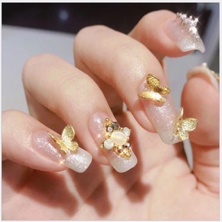 Charm Bướm 3d Mẫu 0,7cm( GIAO MÀU NGẪU NHIÊN )