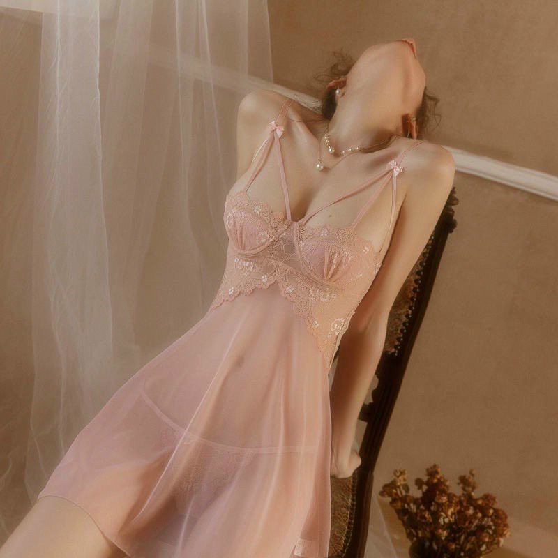 Váy ngủ lụa sexy ren hàng loại 1 xuyên thấu ngực xẻ tà hai bên hông V67 V68 V65