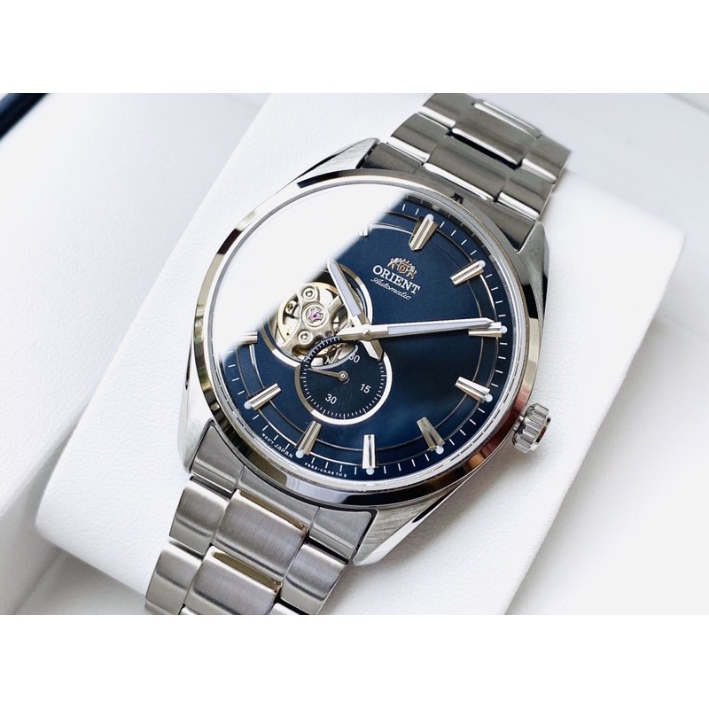 Đồng hồ nam dây thép Orient Small Second Open Heart Blue RA AR0003L00C