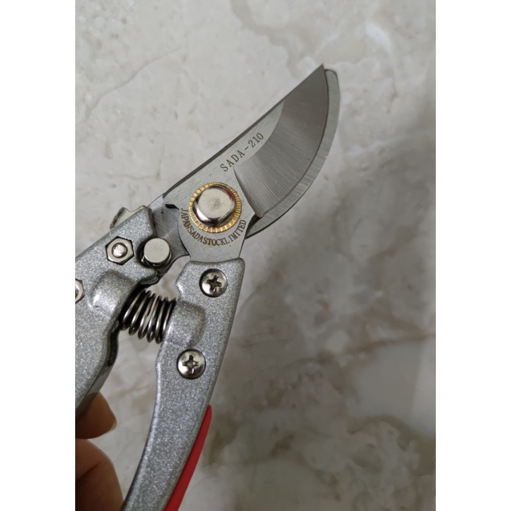 Kéo cắt cành cây SADA nhập khẩu chính hãng Nhật Bản, sắc, bền theo thời gian