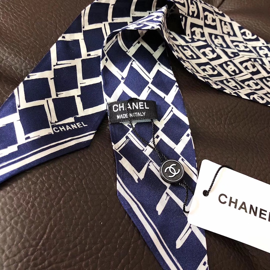 Khăn Quàng Cổ / Túi Xách Bằng Lụa Họa Tiết Chữ CC 2022 Cho Nữ