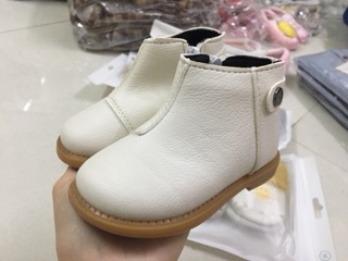 Boot cho bé