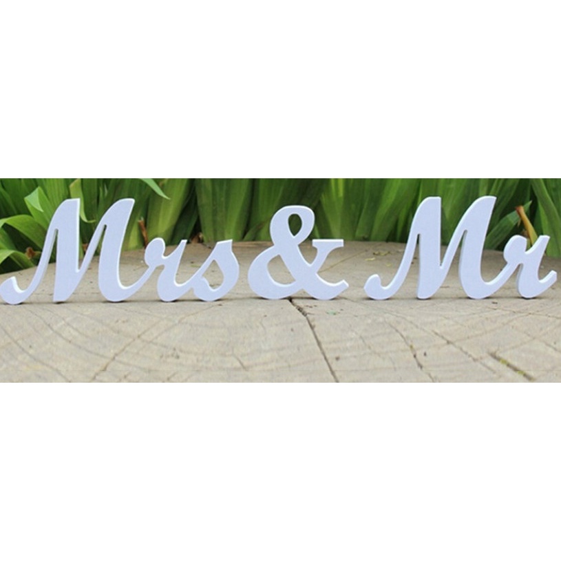 Chữ Gỗ Mr Mrs Sơn Trắng Để Bàn Gallery Trang Trí Cưới 15*50Cm| Thao Wedding Guestbook