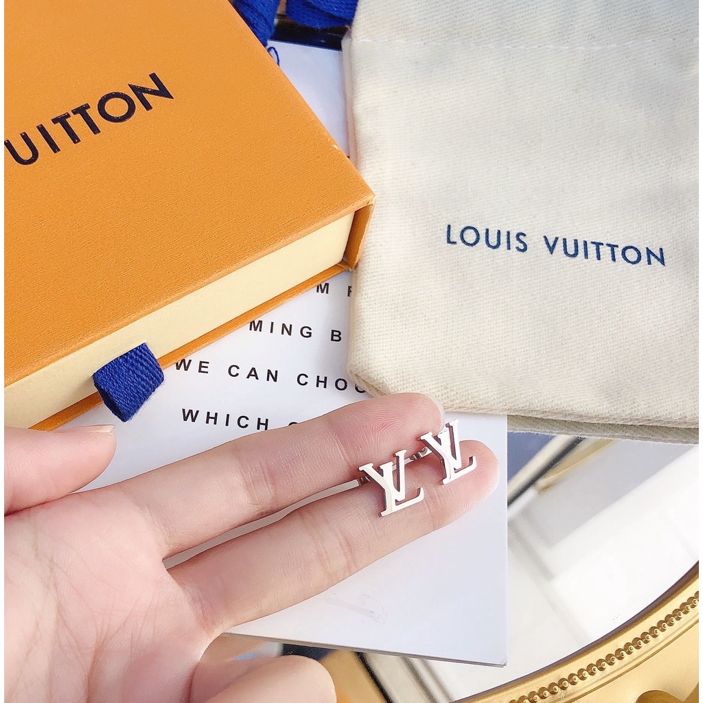 LOUIS VUITTON Khuyên Tai Tròn Bằng Thép Titan In Logo LV Thời Trang