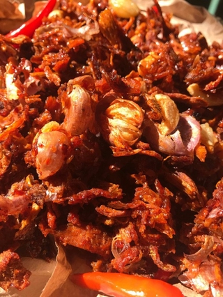 BÒ CỤC CHÁY TỎI