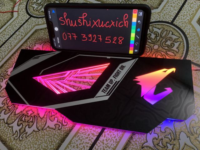 Che card màn hình  Aorus Xtreme