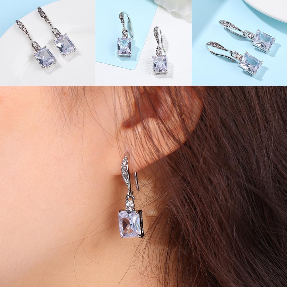 Khuyên Tai Đính Đá Zircon Kiểu Dáng Mới