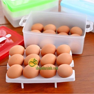 Hộp đựng trứng trong tủ lạnh