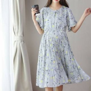 Đầm xòe xanh hoa
