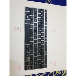 Bàn phím laptop Toshiba r63/p ( z30 )