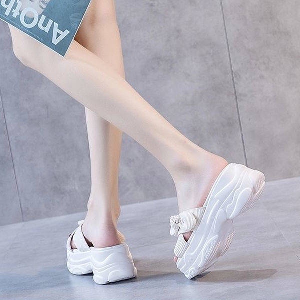 Dép Sandal Mùa Hè Đế Dày Phong Cách Mới Dễ Phối Đồ Cho Nữ