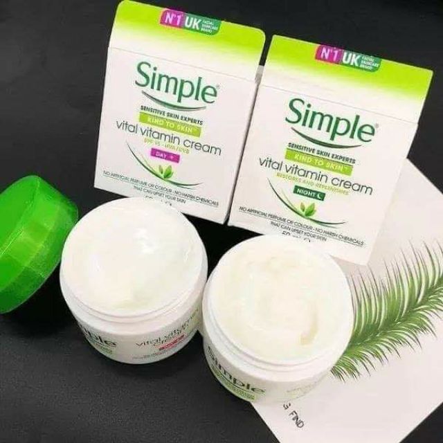 Kem dưỡng ẩm ban đêm Simple