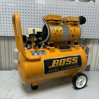 máy nén khí boss 24_30lit không dầu không tiếng ồn.