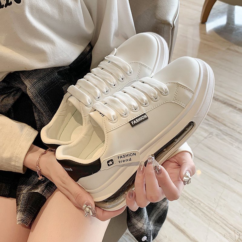 Giày thể thao đế dày thoáng khí màu trắng phong cách Nhật Bản thời trang dễ phối đồ cho nữ | BigBuy360 - bigbuy360.vn