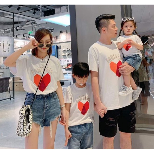 Áo gia đình ,áo nhóm đi biển giá sỉ , đủ màu , đủ size từ 8kg đến 100kg.