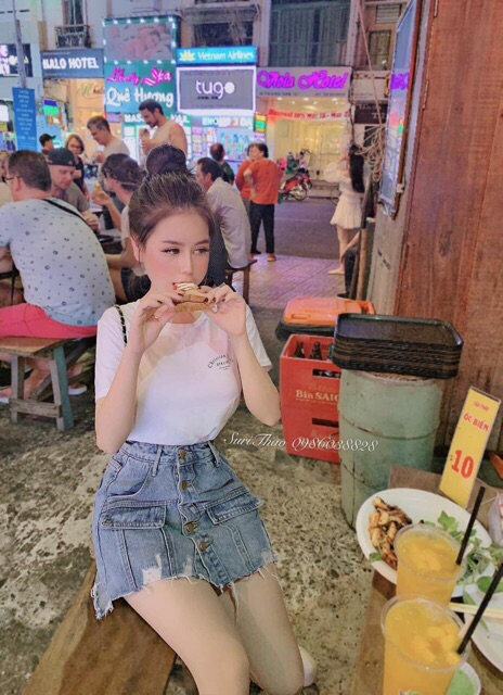 Chân váy ngắn có quần