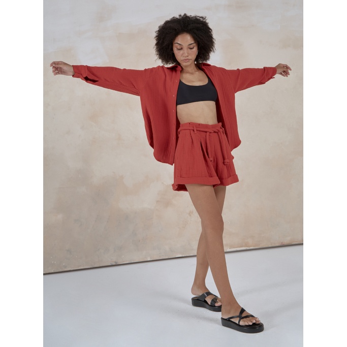 COCO SIN - Quần Short Đỏ Cam Kèm Dây Belt