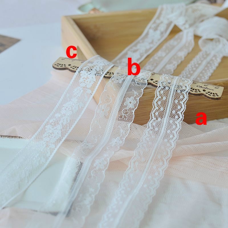 Cuộn ren hoa xinh xắn 2.7 - 3.2cmx1m màu trắng dùng để trang trí quần áo / rèm cửa DIY