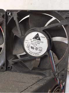 Quạt làm mát 12cm ampe cao tháo server