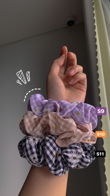 Scrunchie dây buộc tóc