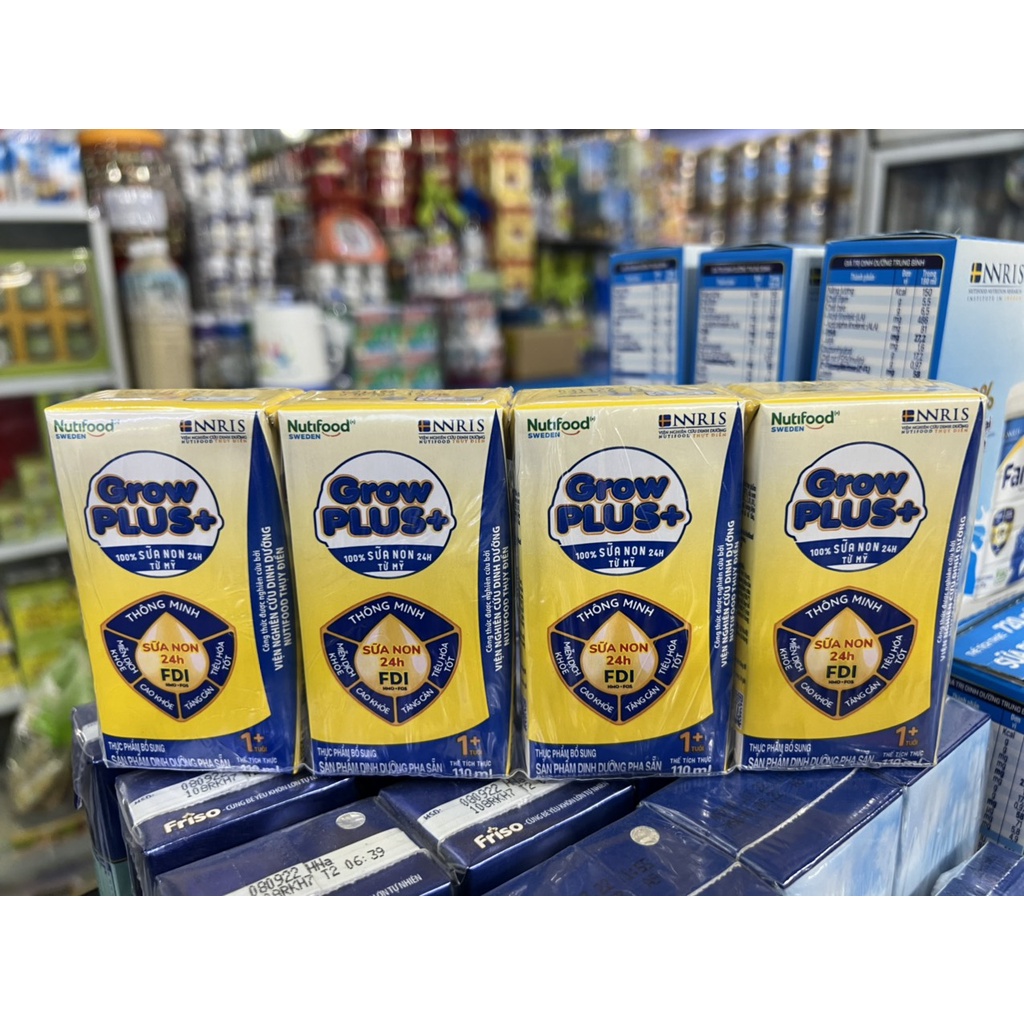 Lốc 4 Hộp Sữa Bột Pha Sẵn Nutifood GrowPLUS+ Sữa Non (Vàng) 110ml - 180ml