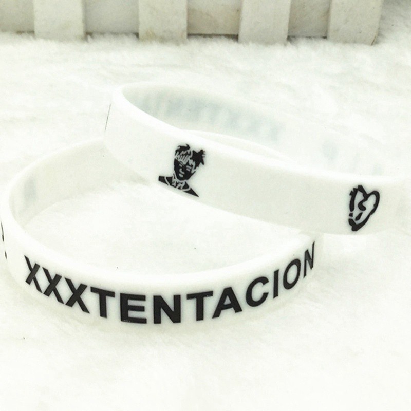 Set 1/2 vòng đeo tay bằng silicon họa tiết rapper Xxxtentacion