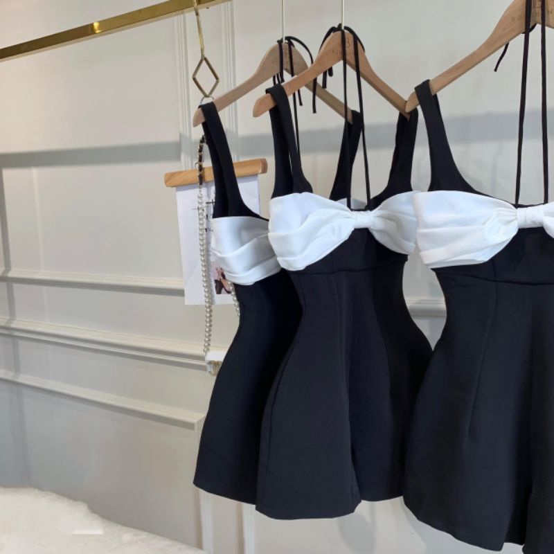 JUMP 2 DÂY ĐEN PHỐI TRẮNG NƠ NGỰC