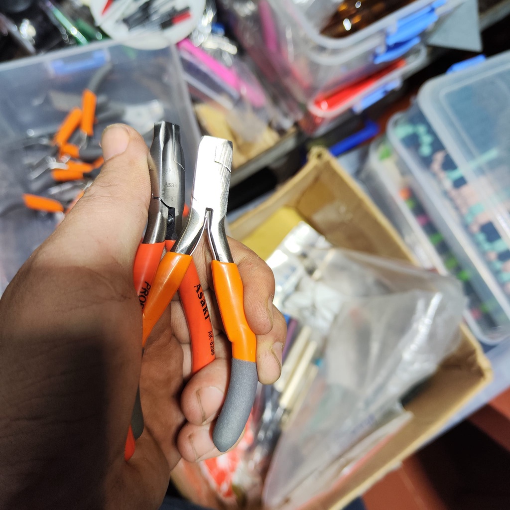 Kìm tháo, lắp ngòi bút